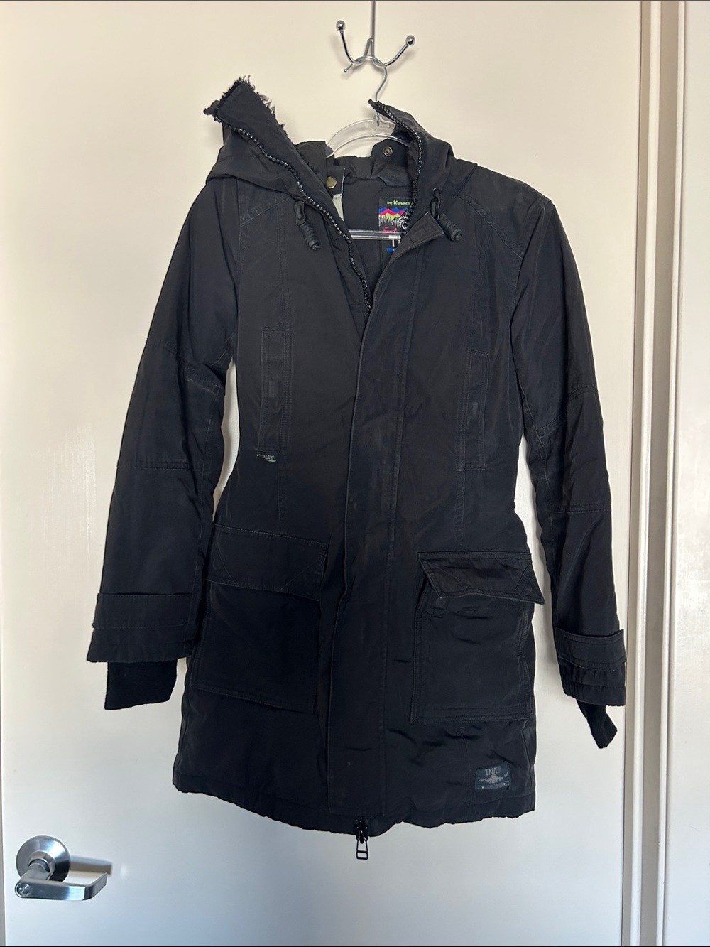 Aritzia TNA Bancroft Parka Premium Goose Down Size XS Slim Fit